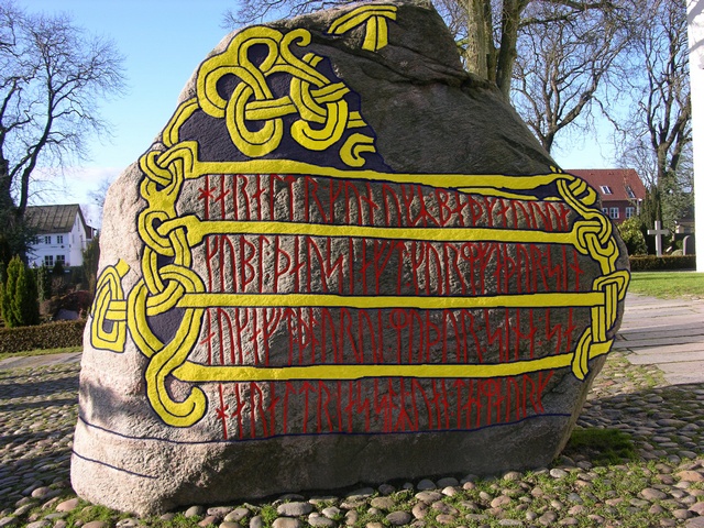 Den store Jellingsten, bemalet elektronisk