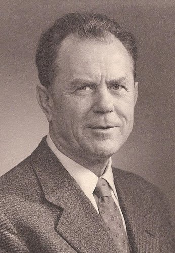 Aksel Larsen