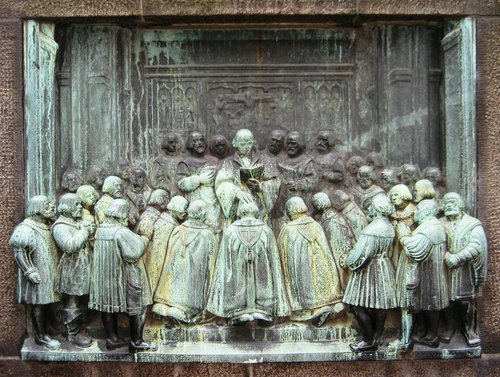 Relief fra Reformationsmonumentet på Bispetorv i København fra 1942