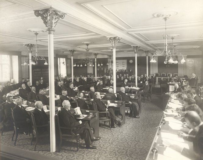 Landstinget den 3. juni 1915 i forbindelse med vedtagelsen af Grundloven 1915