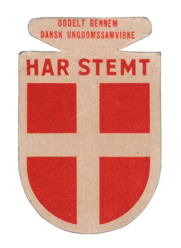 Mærkat af dannebrog hvor der står "har stemt"